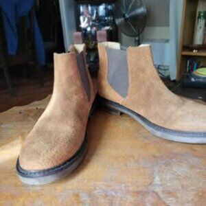 Men's  Classic Jaxen Easy Clarks Suede Pull On Boot size 8